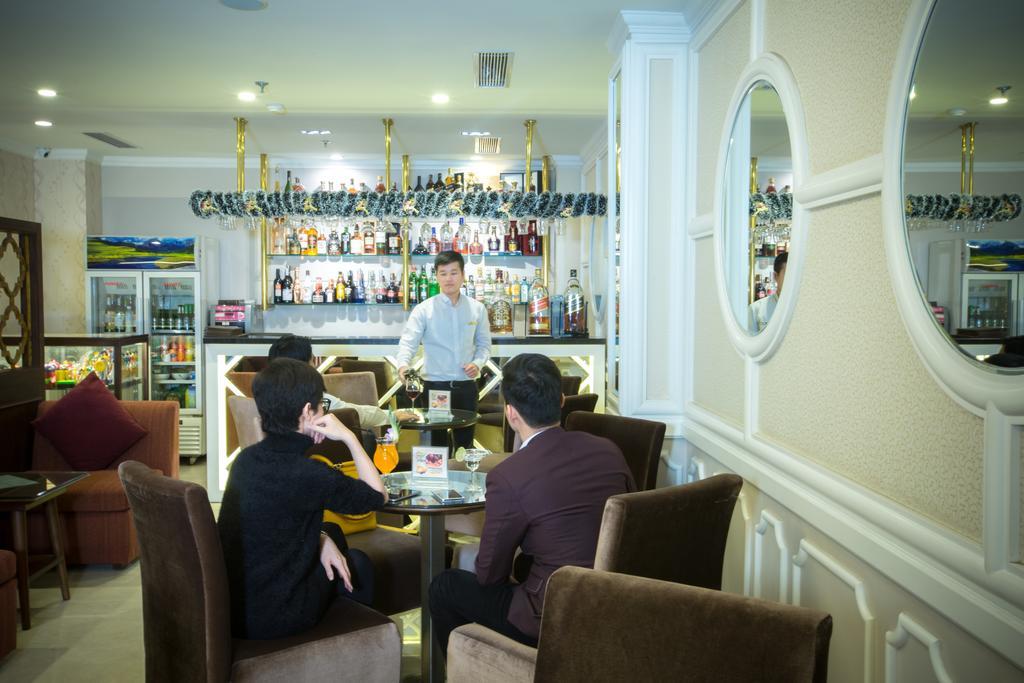 Chalcedony Grand Hotel Ханой Екстериор снимка
