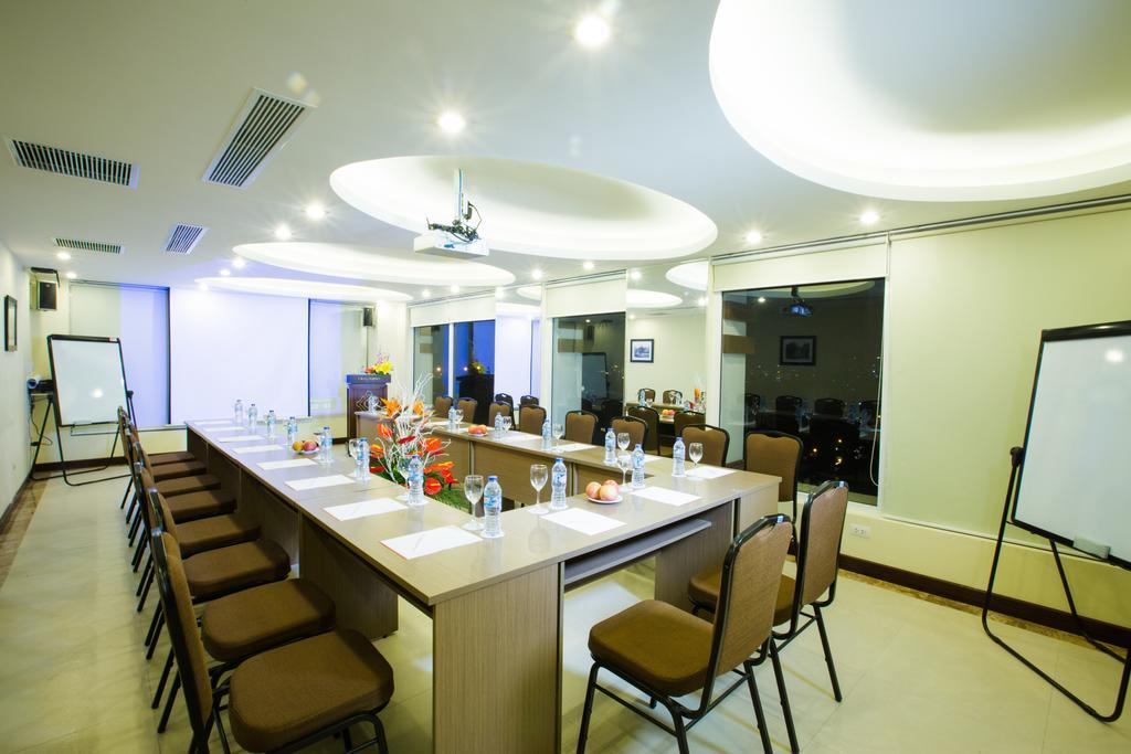 Chalcedony Grand Hotel Ханой Екстериор снимка