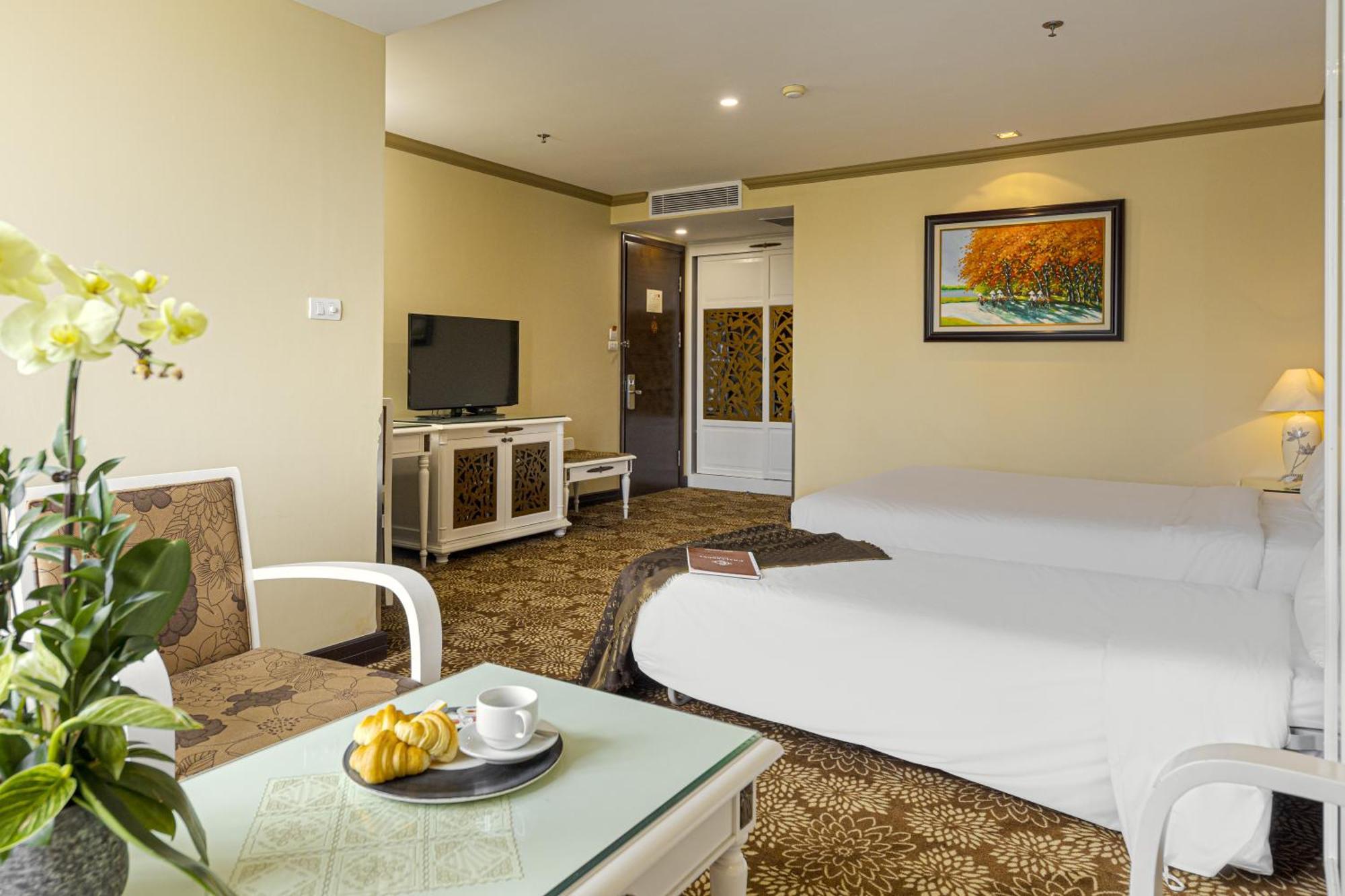 Chalcedony Grand Hotel Ханой Екстериор снимка