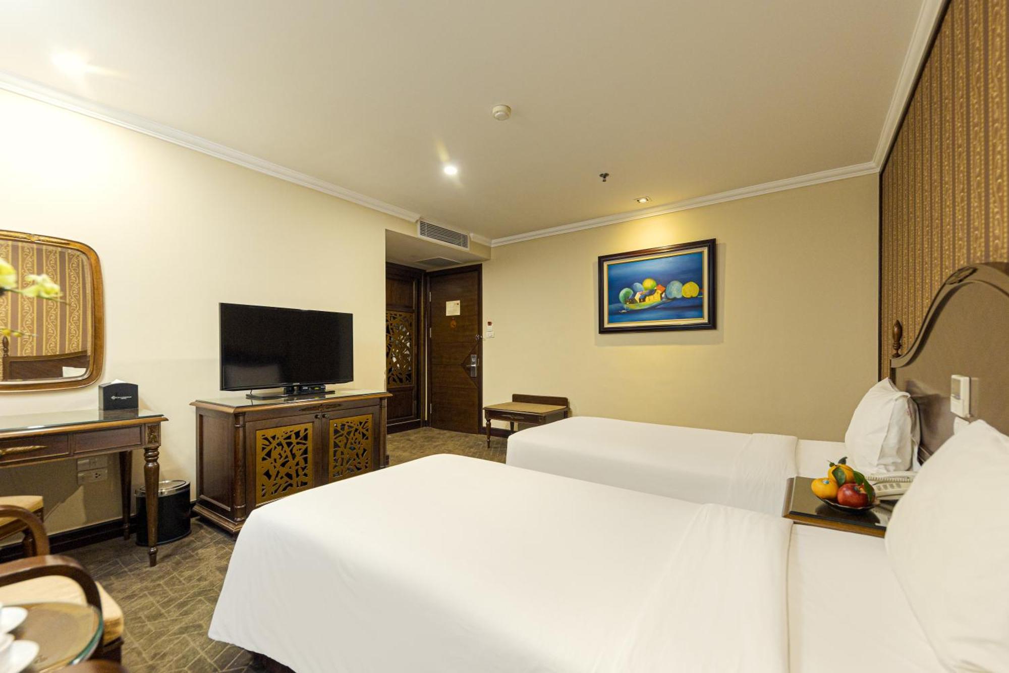 Chalcedony Grand Hotel Ханой Екстериор снимка