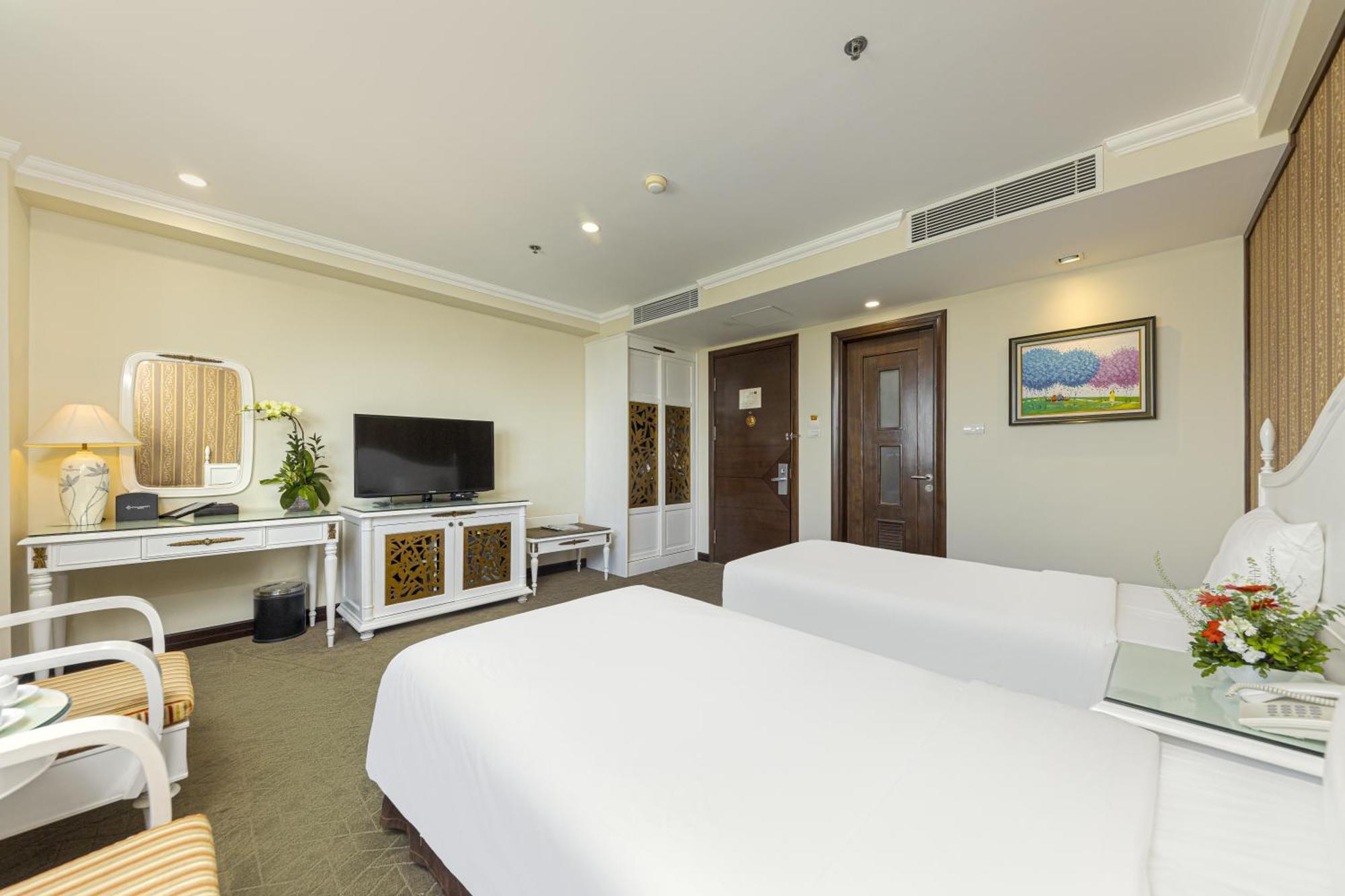 Chalcedony Grand Hotel Ханой Екстериор снимка