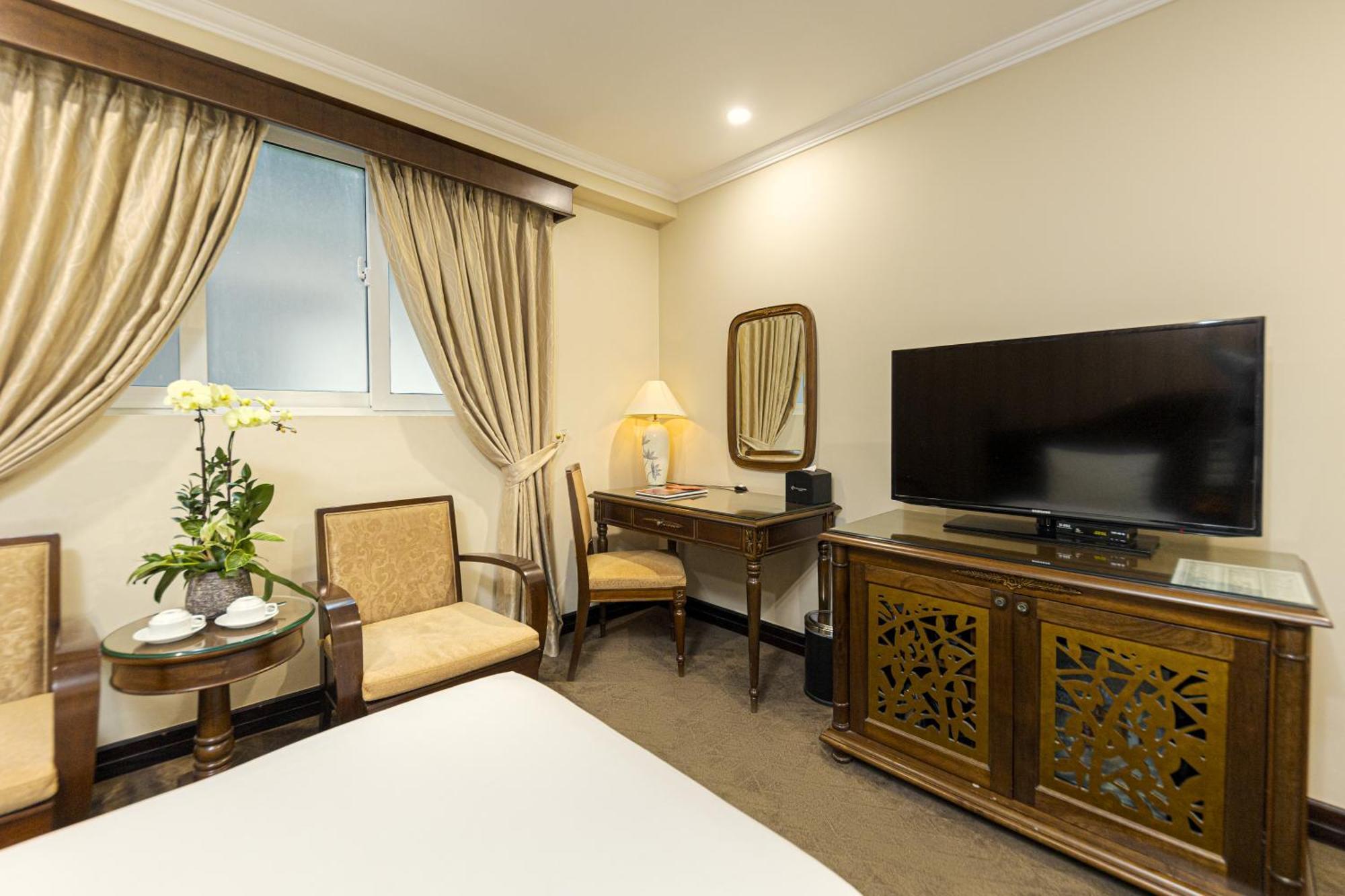 Chalcedony Grand Hotel Ханой Екстериор снимка