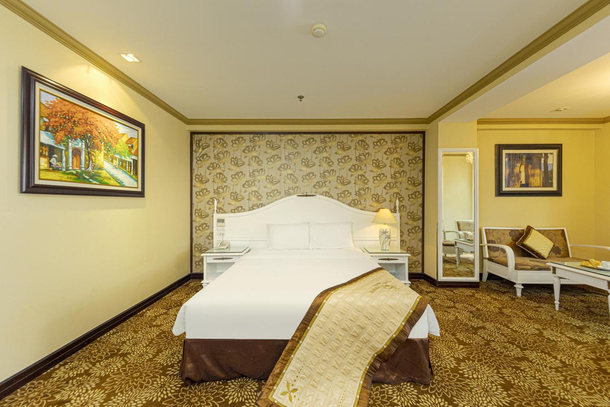 Chalcedony Grand Hotel Ханой Екстериор снимка