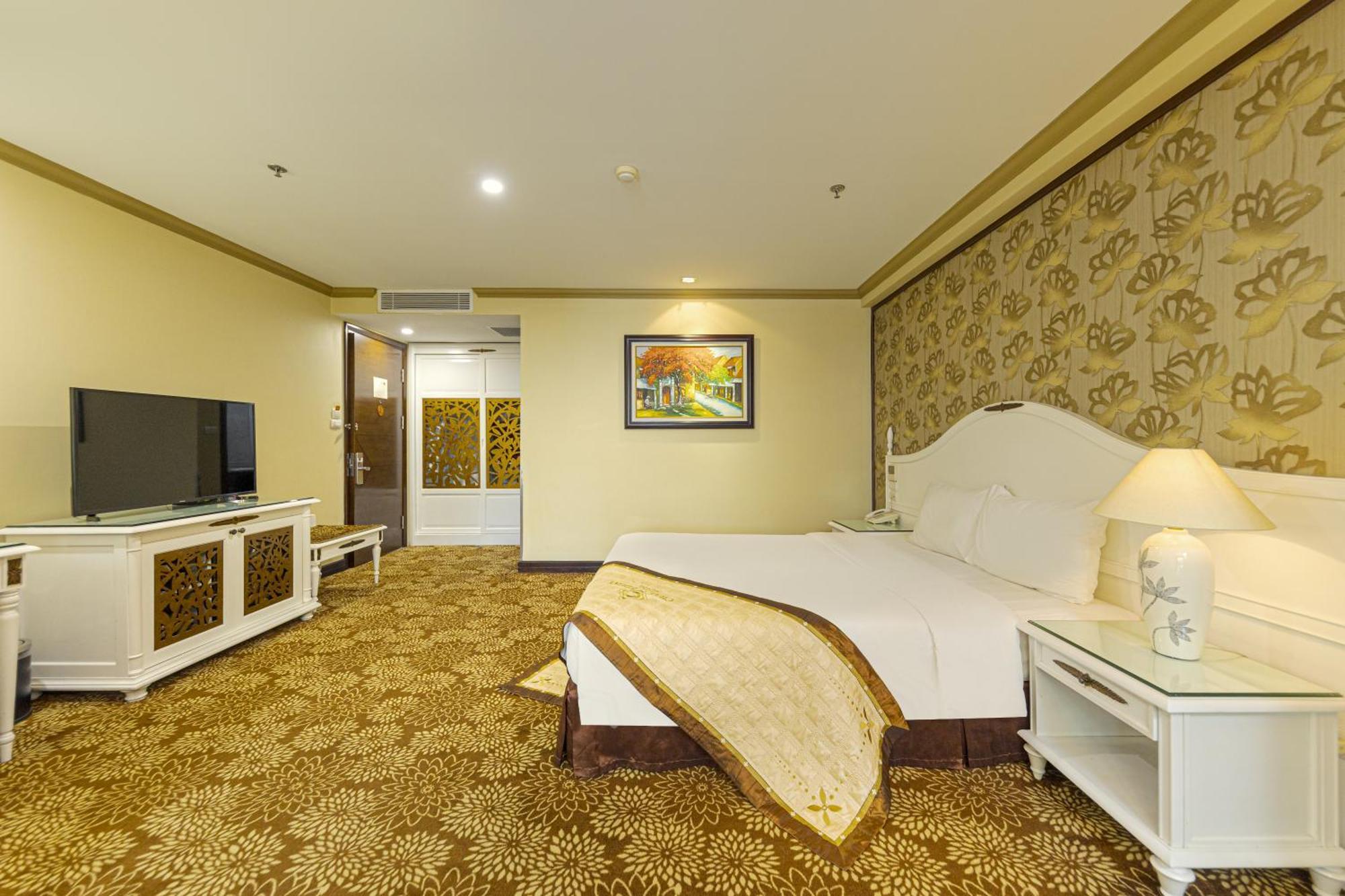 Chalcedony Grand Hotel Ханой Екстериор снимка